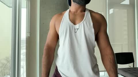 Max501 online show from February 24, 3:46 pm