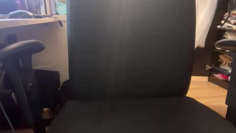 Snapshot of madeson1112 chatting on October 21, 2:53 pm madeson1112 online show from October 21, 2:53 pm