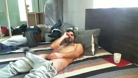 Guigui online show from March 8, 8:02 pm