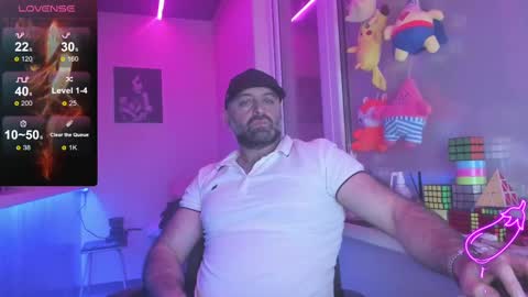 Snapshot of magabear chatting on February 21, 8:49 pm Magabear online show from February 21, 8:49 pm