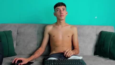 Maikol online show from April 15, 12:49 pm