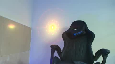 Snapshot of make_manson chatting on October 7, 1:10 am Make online show from October 7, 1:10 am