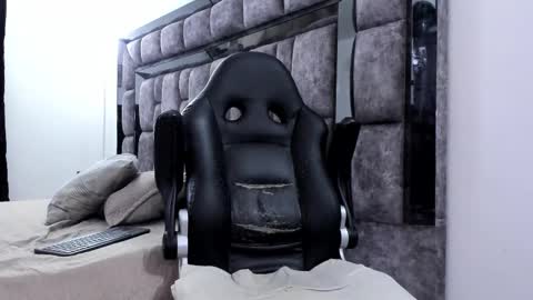 Malcom Stone online show from November 20, 2:44 am