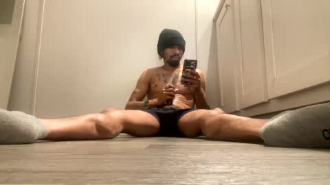 Snapshot of mani4sexy chatting on December 9, 3:50 am Mani4sexy online show from December 9, 3:50 am