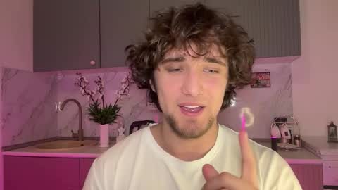 manolein online show from October 30, 3:24 pm