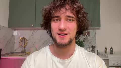 manolein online show from November 18, 8:01 pm