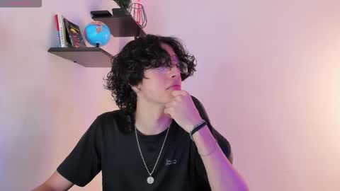 Manuel online show from October 5, 3:10 am