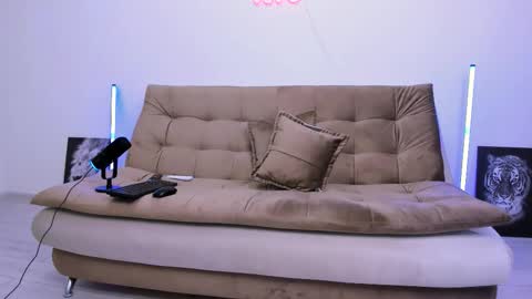 alex marvelxx online show from October 2, 6:50 am