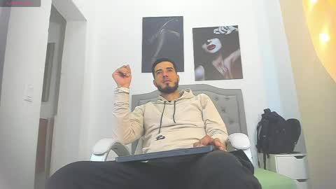 Marc Ruffalo online show from April 7, 11:10 am