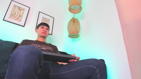 marcus_fire online show from February 12, 7:13 pm