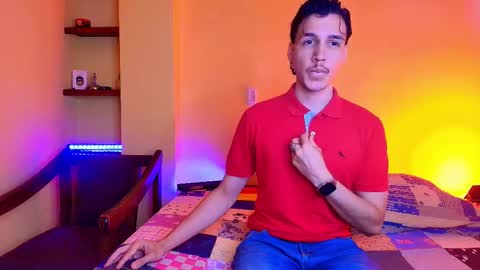 Snapshot of marcus_hanks chatting on October 4, 5:23 am Marcus Hanks online show from October 4, 5:23 am
