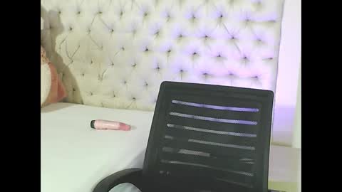 Snapshot of marcusblade__ chatting on October 6, 9:52 pm MARCUS online show from October 6, 9:52 pm
