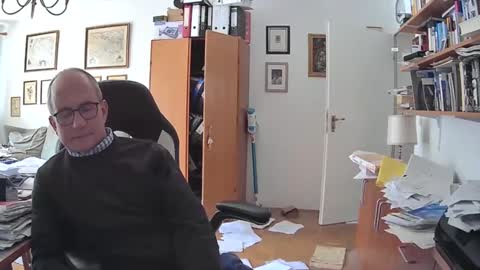 Snapshot of marginalie chatting on March 6, 10:30 am marginalie online show from March 6, 10:30 am