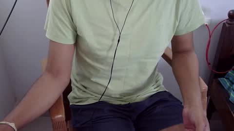 The SHY UncutBoy online show from February 3, 6:33 am