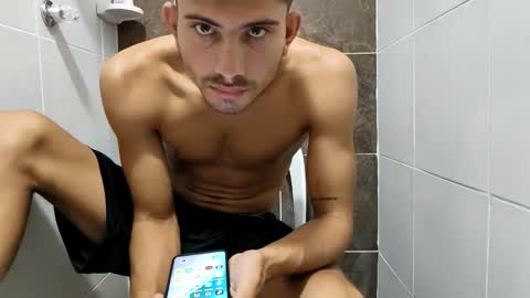 mariobrosss517470 online show from March 24, 8:02 pm