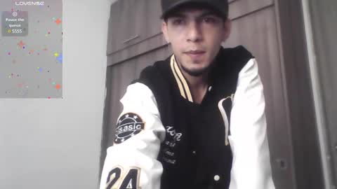 MODEL Mark Rut online show from December 21, 5:40 pm