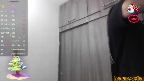 MODEL Mark Rut online show from December 6, 7:32 am