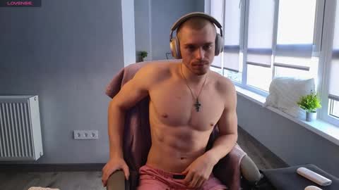 Mark online show from January 10, 12:15 pm