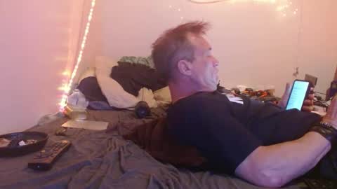 markymark101825061 online show from January 15, 3:54 am