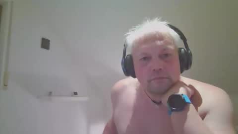 mars0481 online show from November 16, 9:28 pm