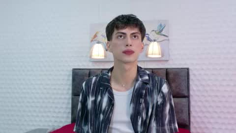 martin_williams_ online show from December 17, 12:12 pm