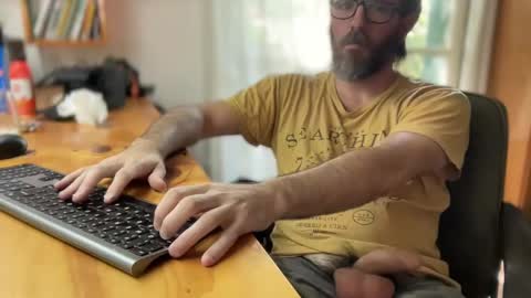 Snapshot of martincito22xl chatting on December 15, 6:37 pm Martincito online show from December 15, 6:37 pm