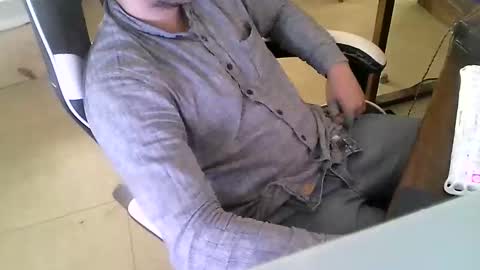 martingillesg online show from April 24, 5:15 pm