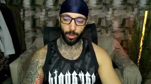 masculineguy69 online show from February 12, 10:21 am