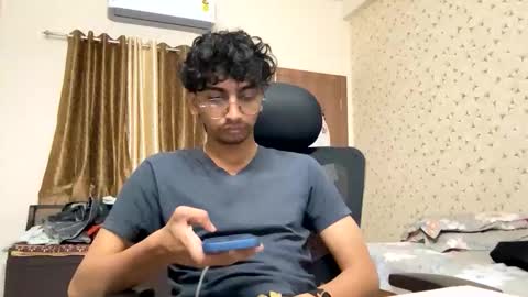 maskboyz2003 online show from December 16, 6:26 pm