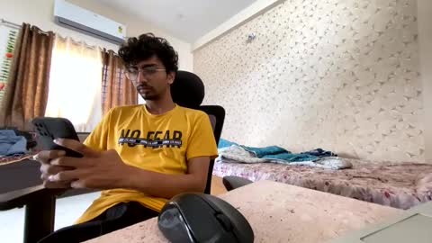 maskboyz2003 online show from October 4, 4:28 am