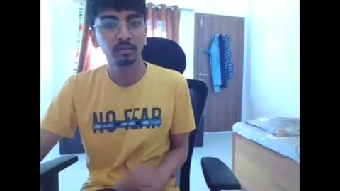 maskboyz2003 online show from March 6, 3:35 am