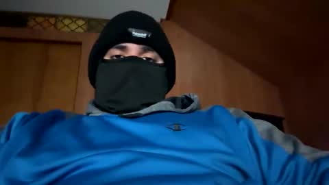 MaskedMan online show from December 15, 1:54 pm