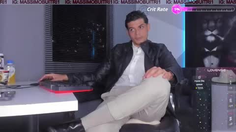 I am Massimo online show from October 25, 12:12 am