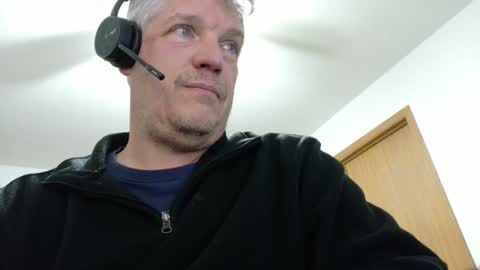 Master Thorn online show from April 2, 2:20 am