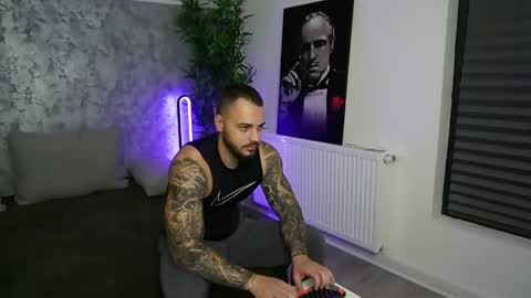 masterkingmuscle online show from November 28, 11:17 pm