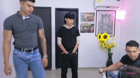 Team Cris Darwin- Fernando- Stiven- David online show from April 11, 11:14 am