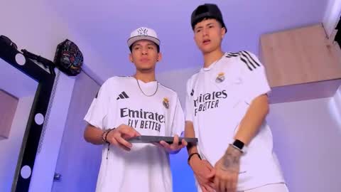 mateo_escobar online show from September 16, 9:26 pm