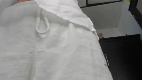 mateo_escobar online show from December 3, 10:49 pm