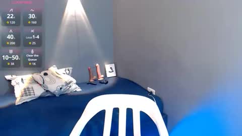 Mateo and Noah online show from April 5, 6:04 pm