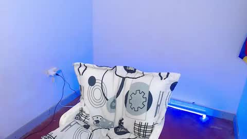 Mateo and Noah online show from February 14, 6:36 pm