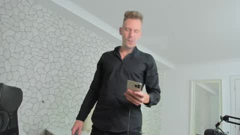 MateoBenjamin online show from December 5, 5:18 pm