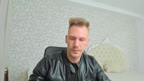 MateoBenjamin online show from December 4, 4:16 pm