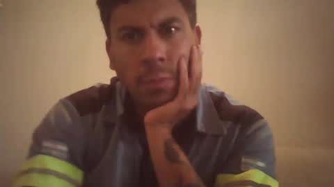 Snapshot of matifolk chatting on October 18, 10:04 pm matifolk online show from October 18, 10:04 pm