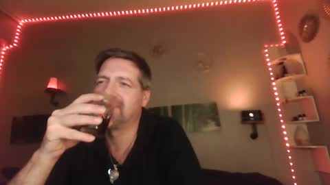 Snapshot of matrike1 chatting on December 13, 6:49 pm matrike1 online show from December 13, 6:49 pm