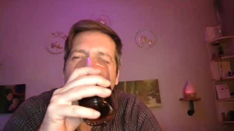 Snapshot of matrike1 chatting on January 25, 3:09 pm matrike1 online show from January 25, 3:09 pm