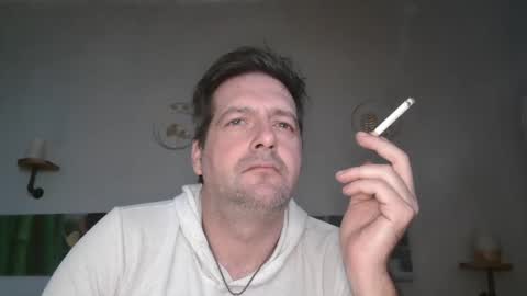 Snapshot of matrike1 chatting on February 2, 12:24 pm matrike1 online show from February 2, 12:24 pm