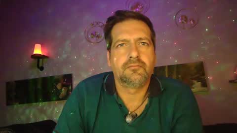 Snapshot of matrike1 chatting on December 31, 6:57 pm matrike1 online show from December 31, 6:57 pm