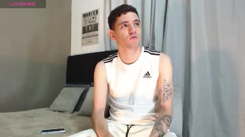 ---Matteo--- online show from November 15, 5:31 am