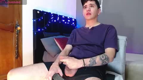 ---Matteo--- online show from December 4, 4:52 am