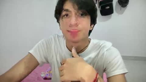 Snapshot of matti_mendez_ chatting on September 29, 2:35 pm Matti Mendez online show from September 29, 2:35 pm
